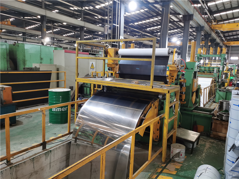 Slitting lines065i9